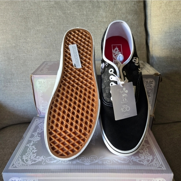 Vans Disney 100th Anniversary Authentic Men 11.5 OG Family Mickey Donald 042025 - Picture 10 of 12